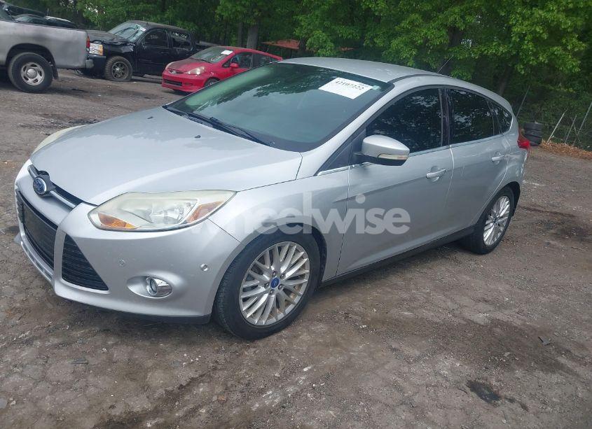 Photo 2 of 2012 Ford Focus SEL (VIN 1FAHP3M27CL282576)