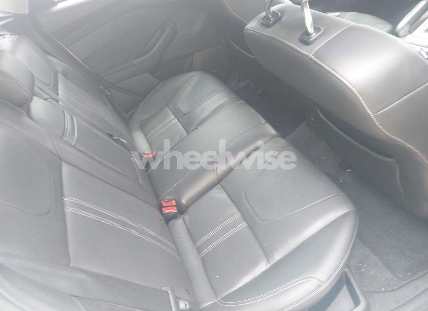 Photo 8 of 2012 Ford Focus SEL (VIN 1FAHP3M27CL282576)