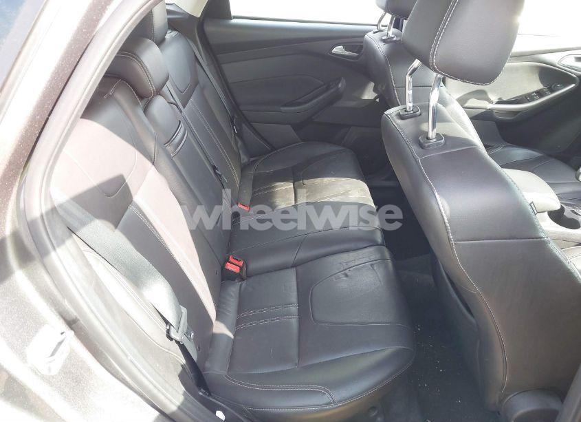 Photo 8 of 2012 Ford Focus SEL (VIN 1FAHP3M27CL310148)
