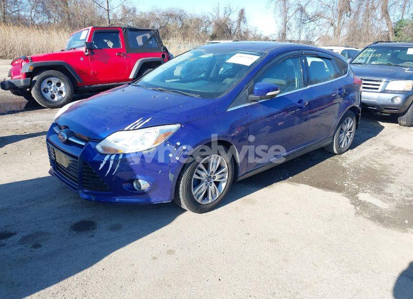Photo 2 of 2012 Ford Focus SEL (VIN 1FAHP3M27CL331579)