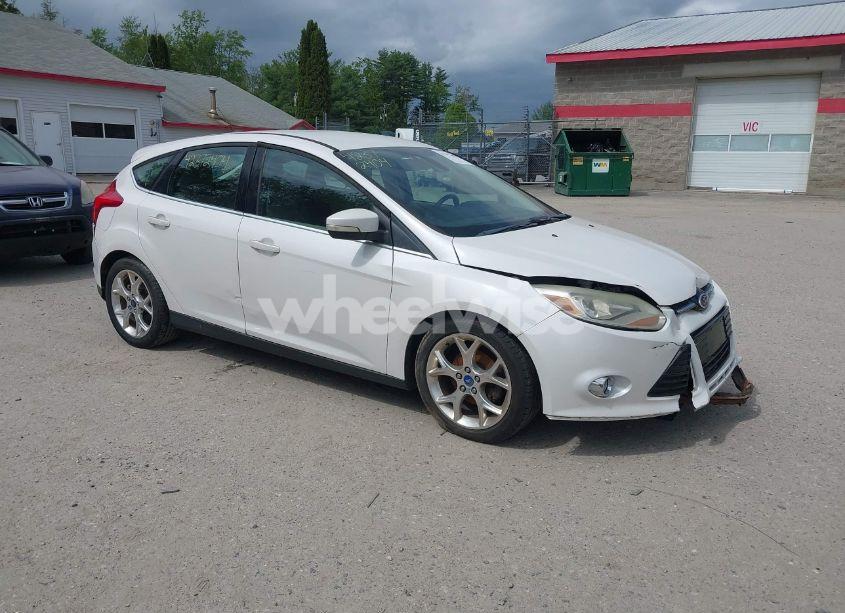 2012 Ford Focus SEL (VIN 1FAHP3M27CL353002) main photo