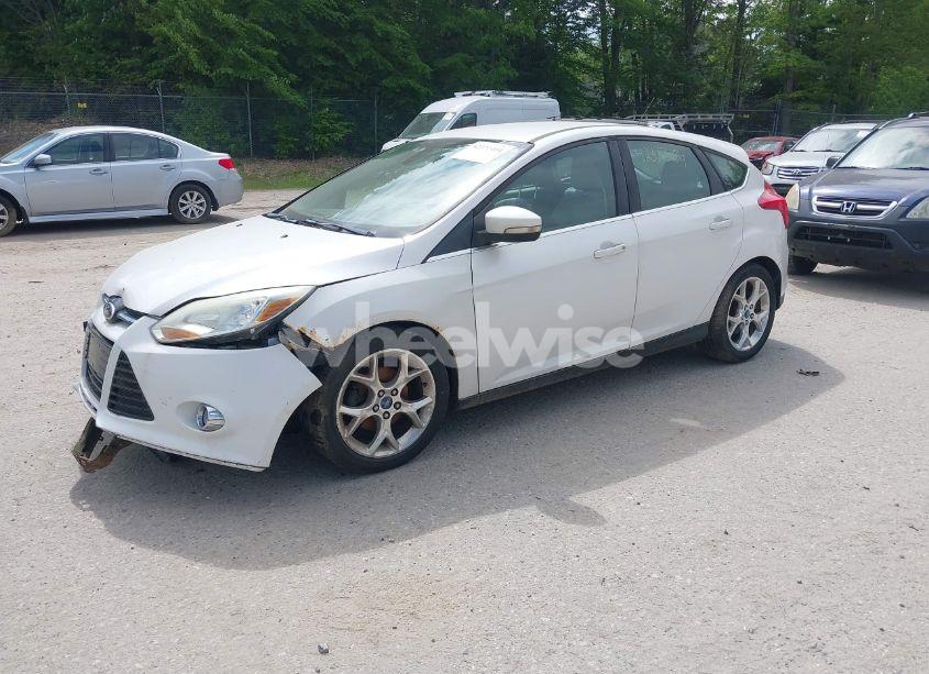Photo 2 of 2012 Ford Focus SEL (VIN 1FAHP3M27CL353002)