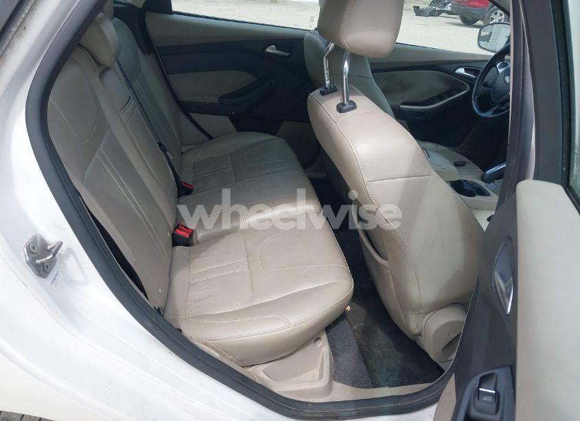 Photo 8 of 2012 Ford Focus SEL (VIN 1FAHP3M27CL353002)