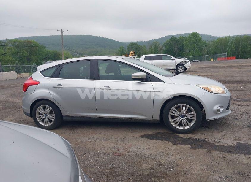 Photo 13 of 2012 Ford Focus SEL (VIN 1FAHP3M27CL405213)