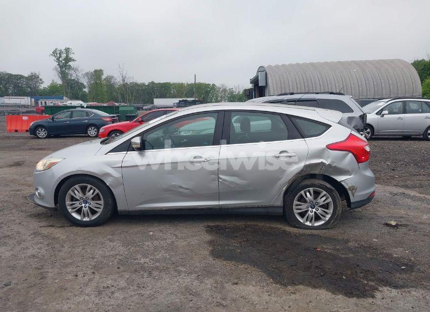 Photo 14 of 2012 Ford Focus SEL (VIN 1FAHP3M27CL405213)