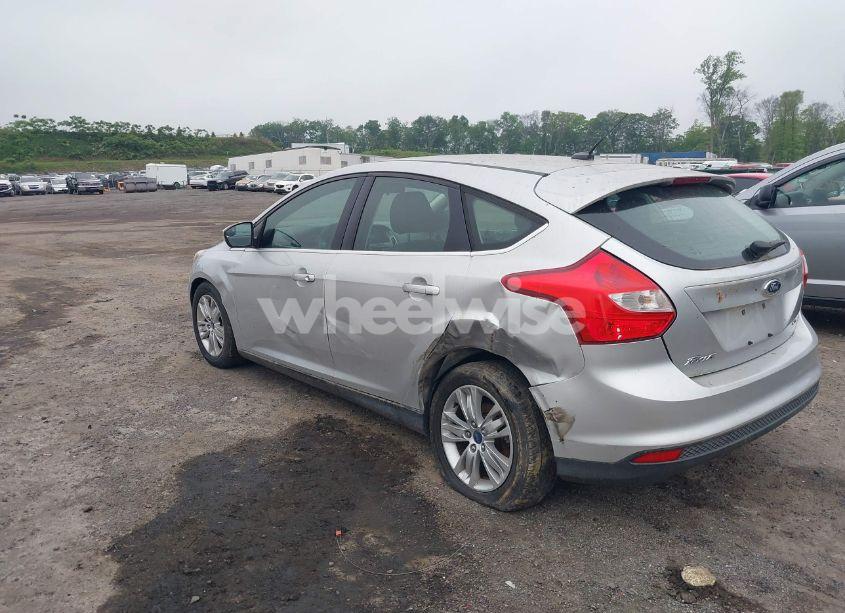 Photo 3 of 2012 Ford Focus SEL (VIN 1FAHP3M27CL405213)