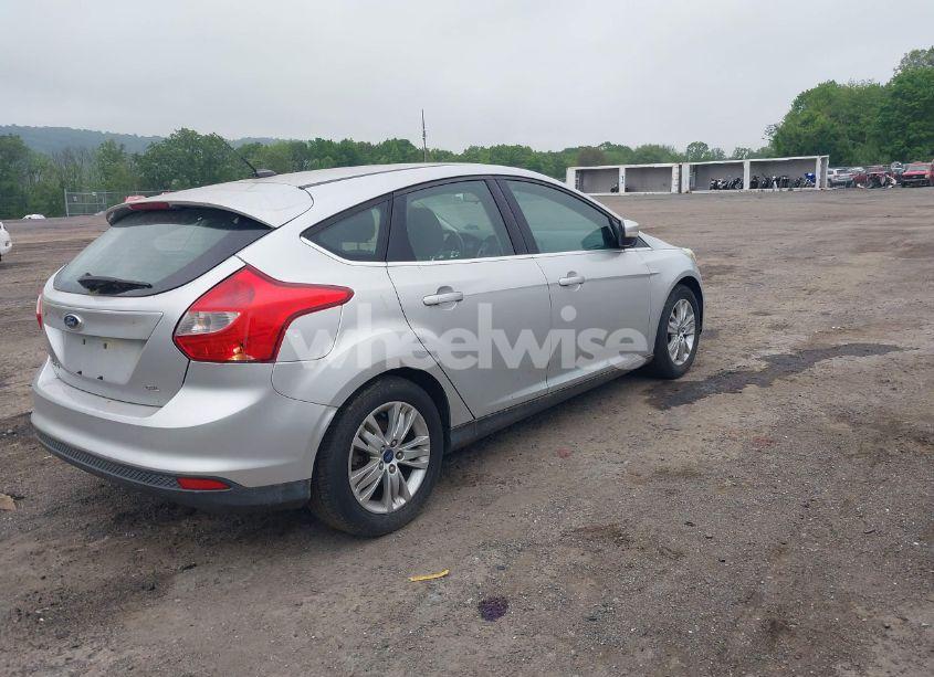 Photo 4 of 2012 Ford Focus SEL (VIN 1FAHP3M27CL405213)