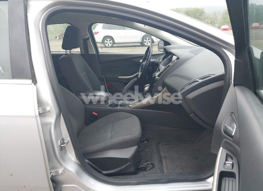 Photo 5 of 2012 Ford Focus SEL (VIN 1FAHP3M27CL405213)