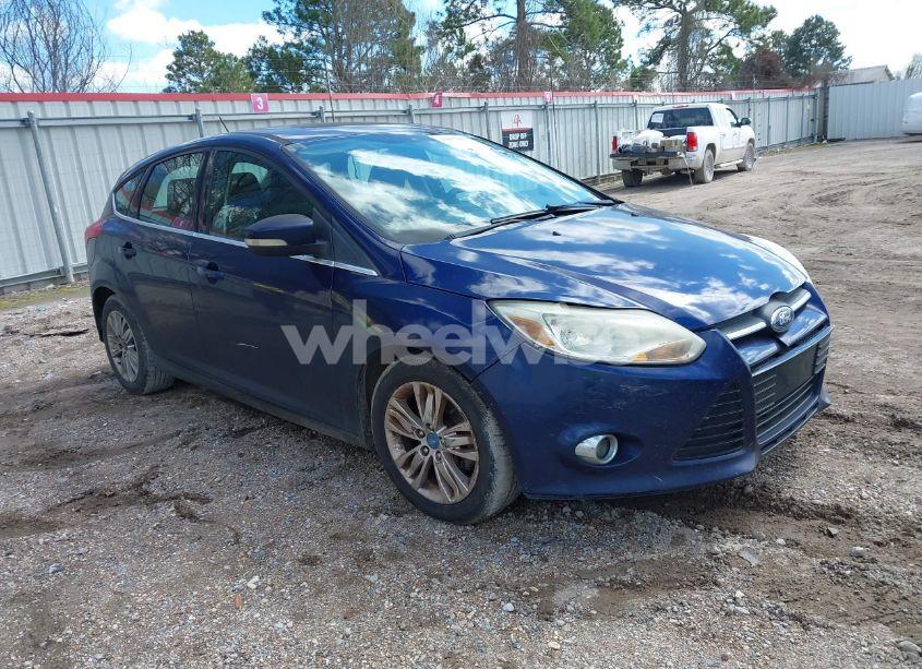 2012 Ford Focus SEL (VIN 1FAHP3M28CL120729) main photo