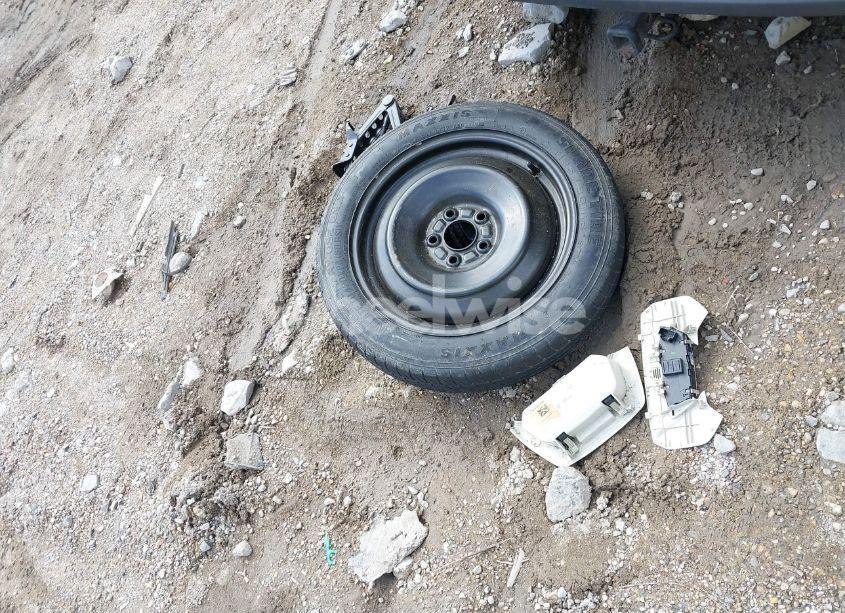 Photo 12 of 2012 Ford Focus SEL (VIN 1FAHP3M28CL120729)