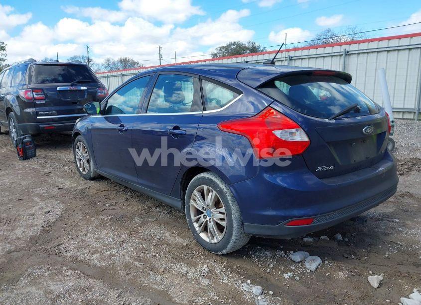 Photo 3 of 2012 Ford Focus SEL (VIN 1FAHP3M28CL120729)
