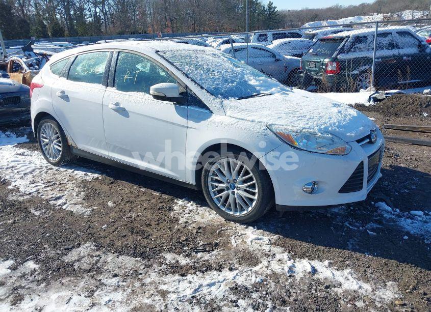 2012 Ford Focus SEL (VIN 1FAHP3M28CL193437) main photo
