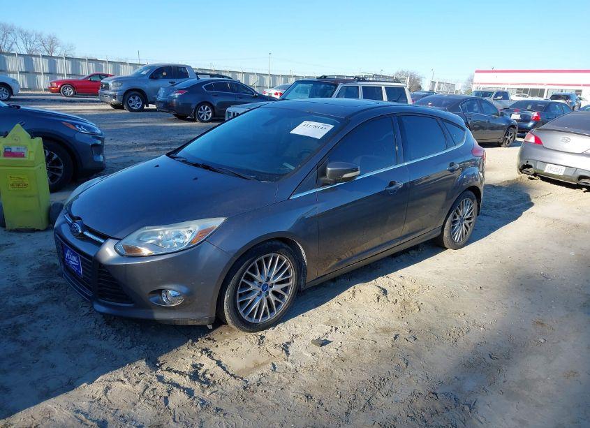 Photo 2 of 2012 Ford Focus SEL (VIN 1FAHP3M28CL282036)