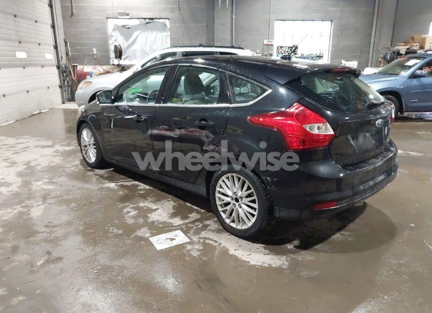 Photo 3 of 2012 Ford Focus SEL (VIN 1FAHP3M28CL286894)