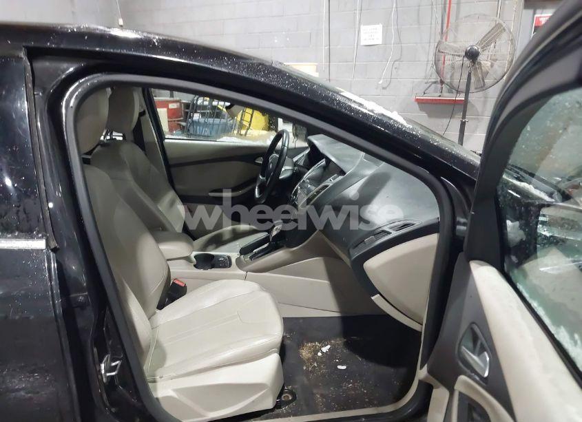 Photo 5 of 2012 Ford Focus SEL (VIN 1FAHP3M28CL286894)