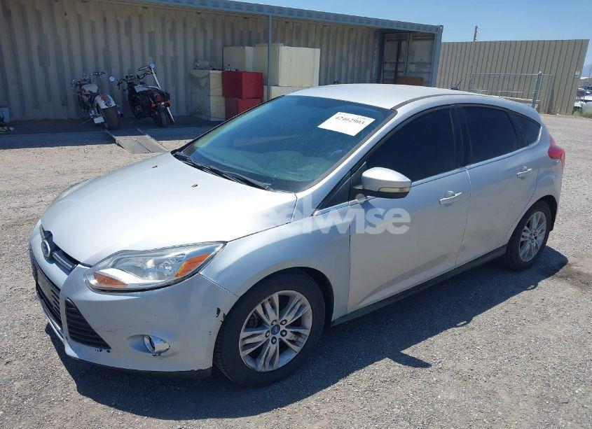 Photo 2 of 2012 Ford Focus SEL (VIN 1FAHP3M28CL314077)
