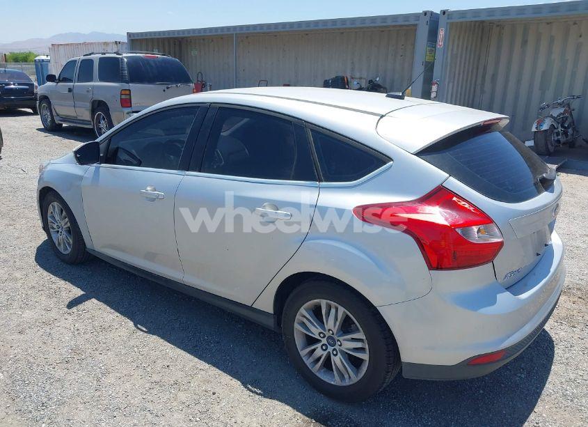 Photo 3 of 2012 Ford Focus SEL (VIN 1FAHP3M28CL314077)