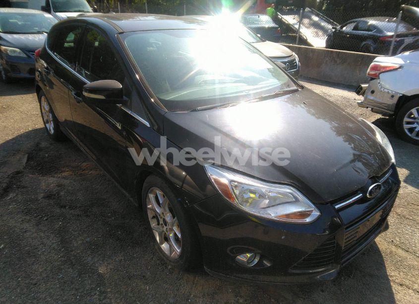 2012 Ford Focus SEL (VIN 1FAHP3M28CL356510) main photo