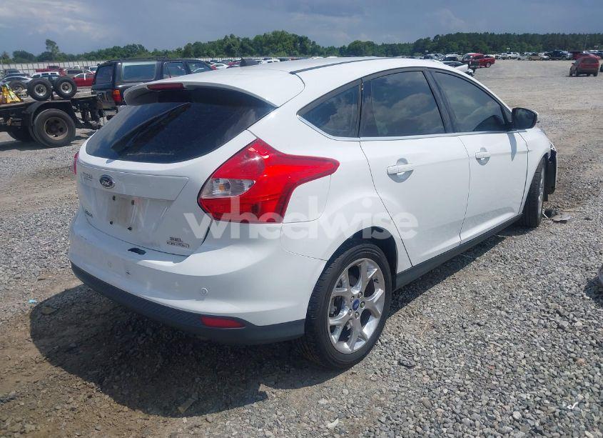 Photo 4 of 2012 Ford Focus SEL (VIN 1FAHP3M28CL370018)