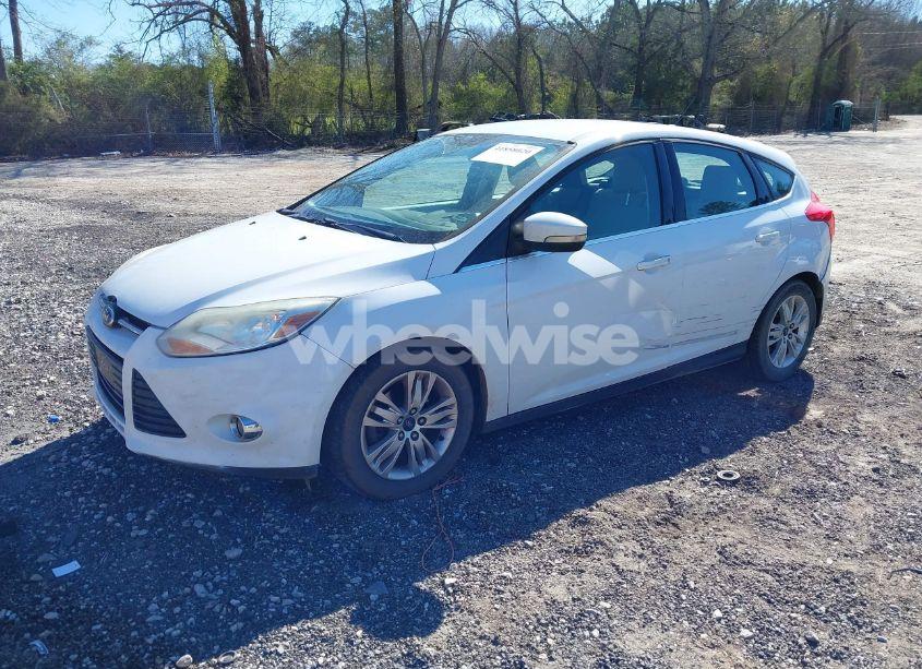 Photo 2 of 2012 Ford Focus SEL (VIN 1FAHP3M28CL374635)
