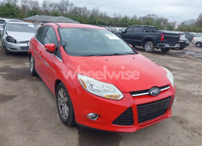2012 Ford Focus SEL (VIN 1FAHP3M28CL405009) main photo