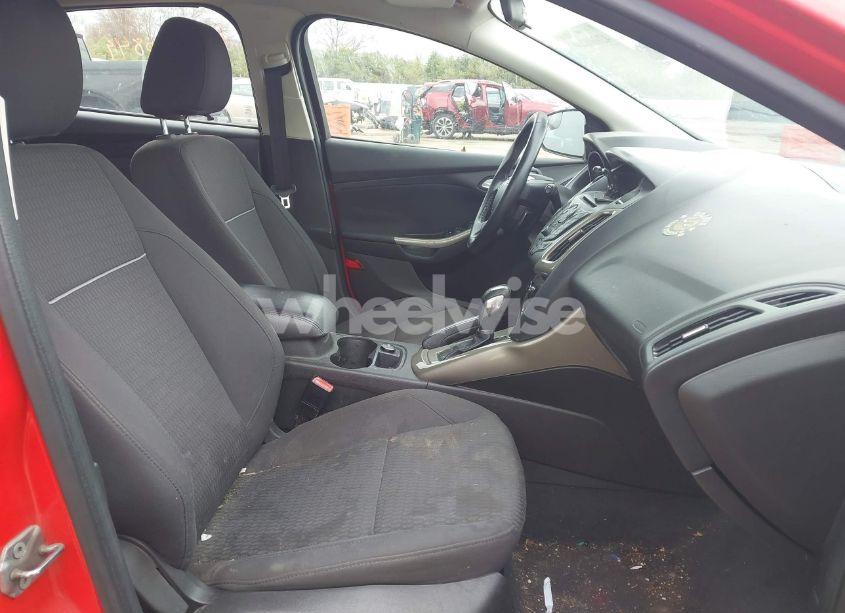 Photo 5 of 2012 Ford Focus SEL (VIN 1FAHP3M28CL405009)