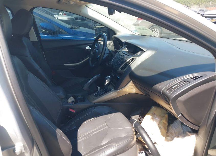 Photo 5 of 2012 Ford Focus SEL (VIN 1FAHP3M28CL453383)