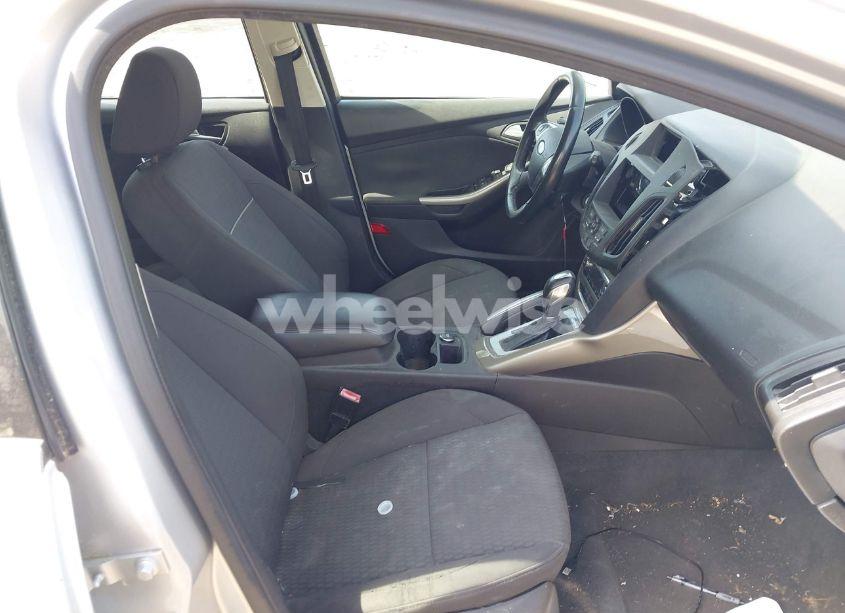 Photo 5 of 2012 Ford Focus SEL (VIN 1FAHP3M28CL453531)