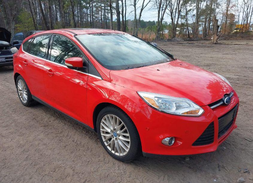 2012 Ford Focus SEL (VIN 1FAHP3M29CL245237) main photo