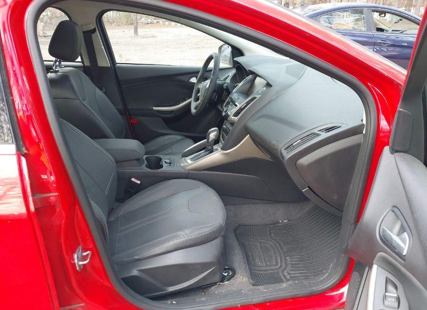 Photo 5 of 2012 Ford Focus SEL (VIN 1FAHP3M29CL245237)