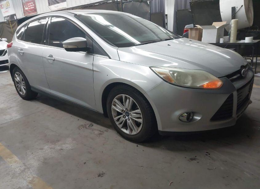 2012 Ford Focus SEL (VIN 1FAHP3M29CL334189) main photo