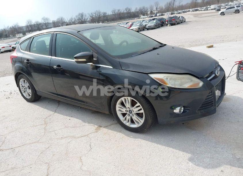 2012 Ford Focus SEL (VIN 1FAHP3M29CL375647) main photo