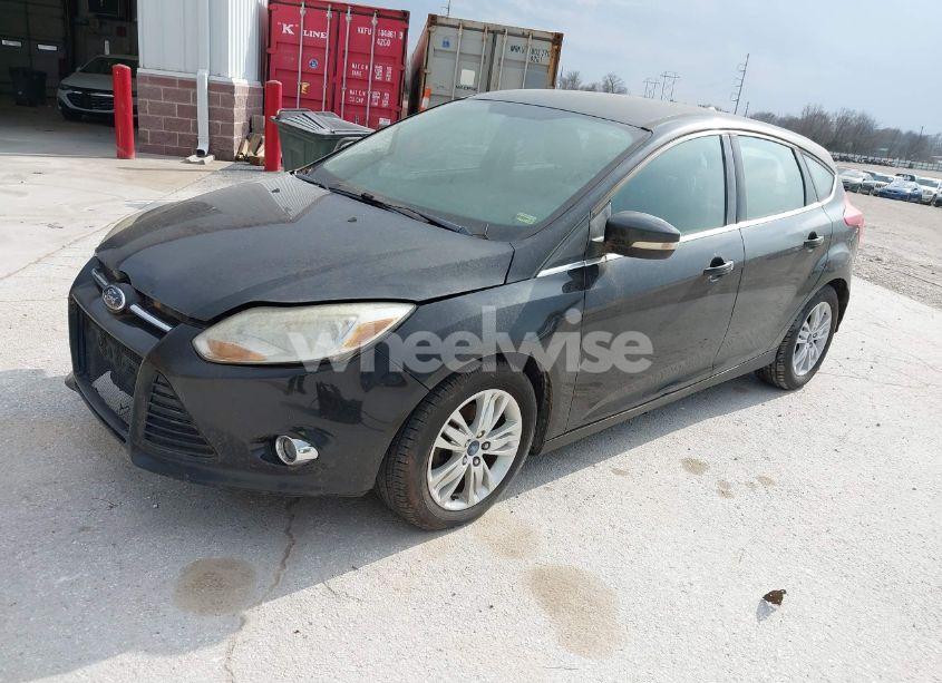Photo 2 of 2012 Ford Focus SEL (VIN 1FAHP3M29CL375647)