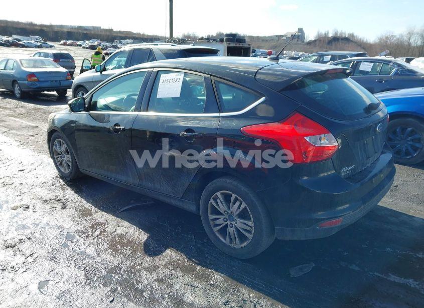 Photo 3 of 2012 Ford Focus SEL (VIN 1FAHP3M2XCL213204)