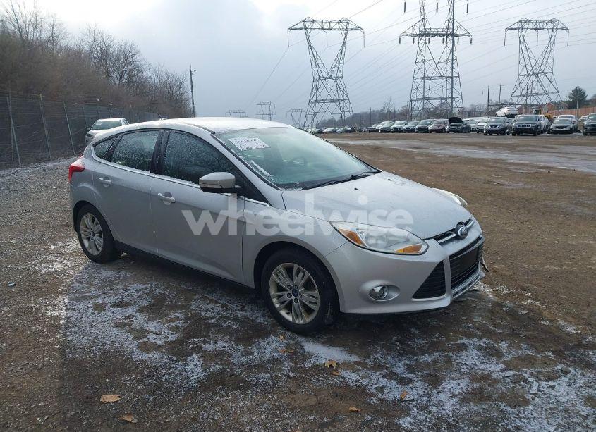 2012 Ford Focus SEL (VIN 1FAHP3M2XCL408347) main photo