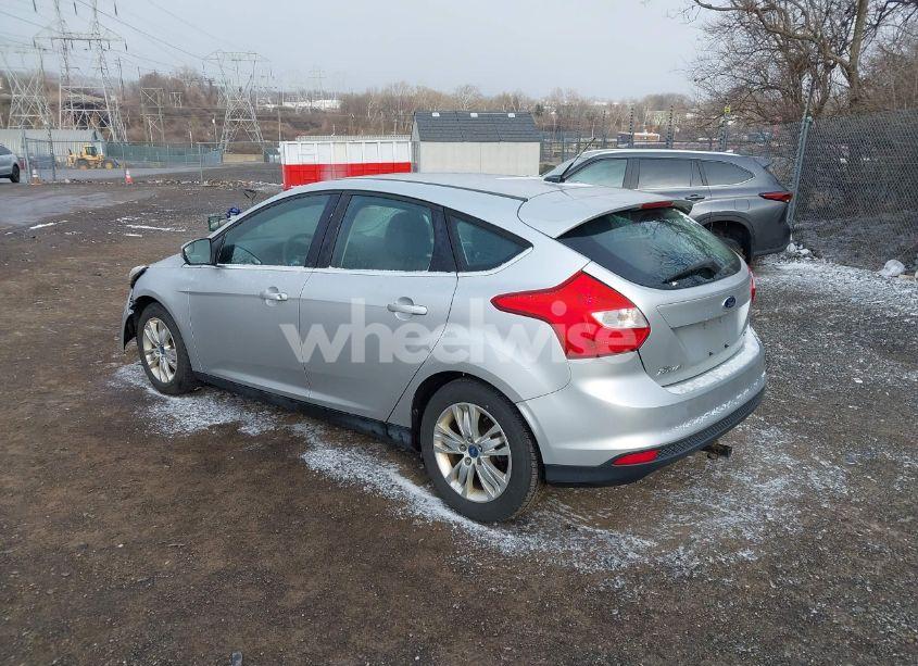 Photo 3 of 2012 Ford Focus SEL (VIN 1FAHP3M2XCL408347)