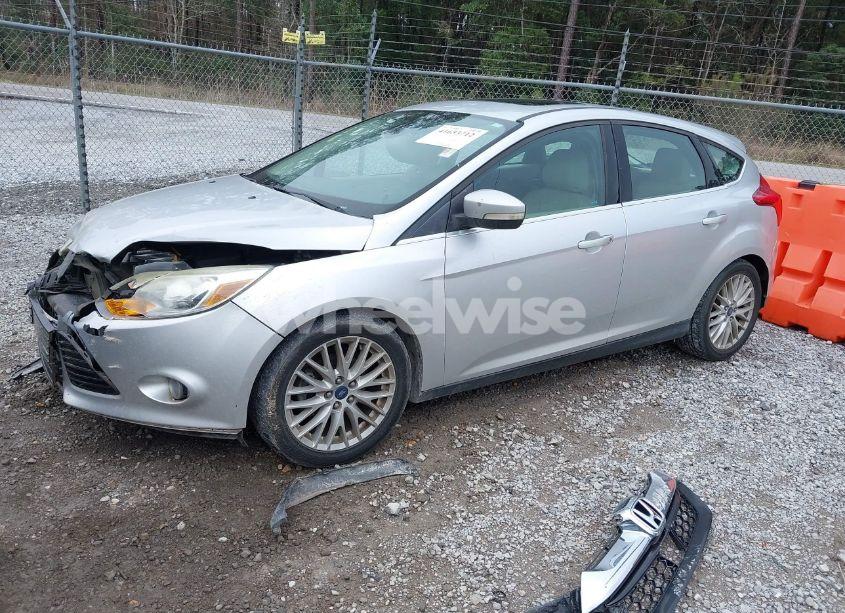 Photo 2 of 2012 Ford Focus SEL (VIN 1FAHP3M2XCL462327)