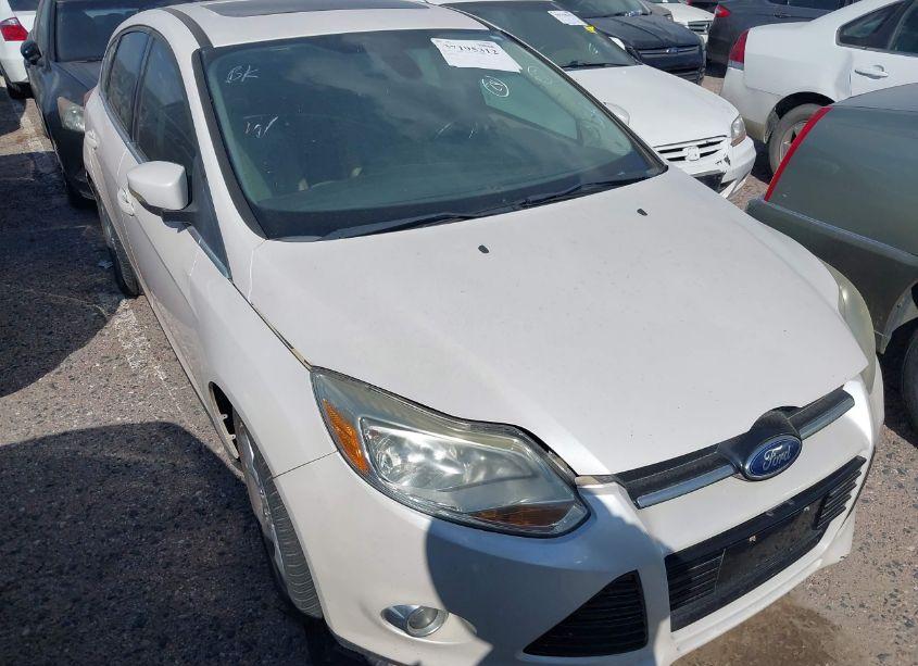 2012 Ford Focus SEL (VIN 1FAHP3M2XCL473084) main photo