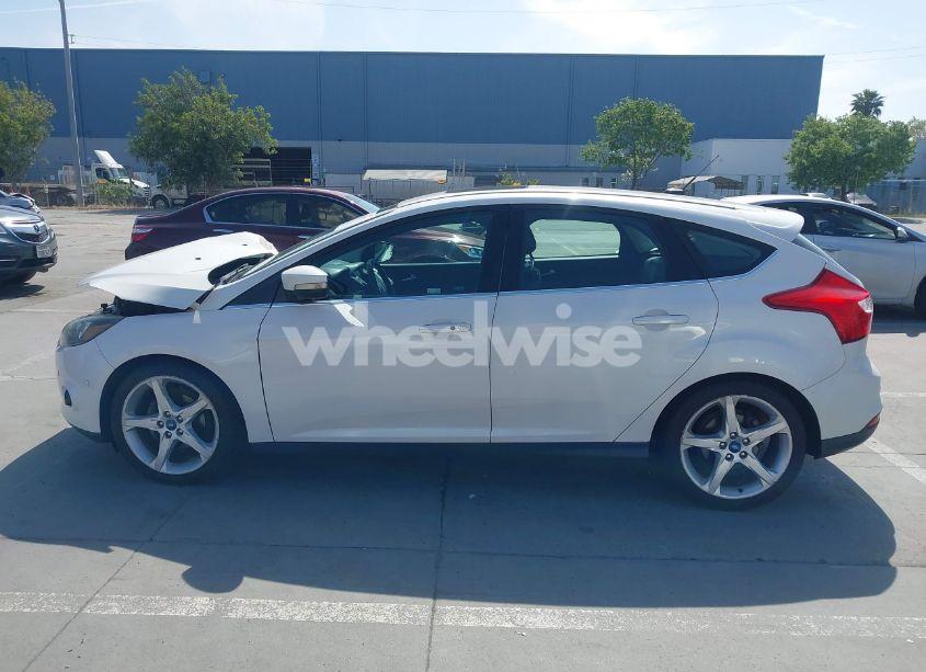 Photo 14 of 2012 Ford Focus TITANIUM (VIN 1FAHP3N20CL161399)