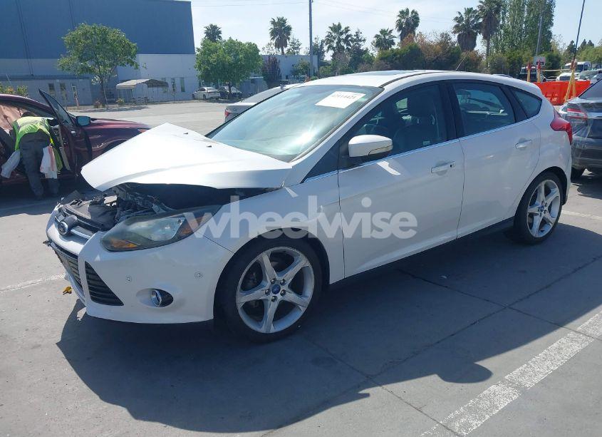 Photo 2 of 2012 Ford Focus TITANIUM (VIN 1FAHP3N20CL161399)