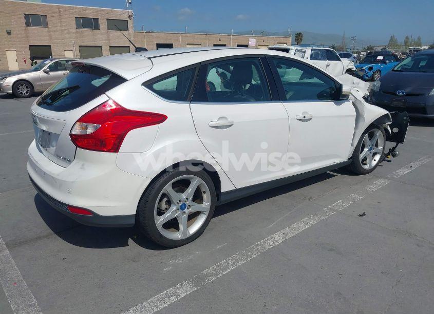 Photo 4 of 2012 Ford Focus TITANIUM (VIN 1FAHP3N20CL161399)