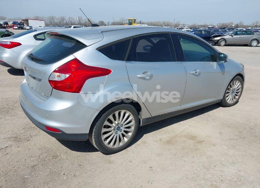 Photo 4 of 2012 Ford Focus TITANIUM (VIN 1FAHP3N20CL402944)