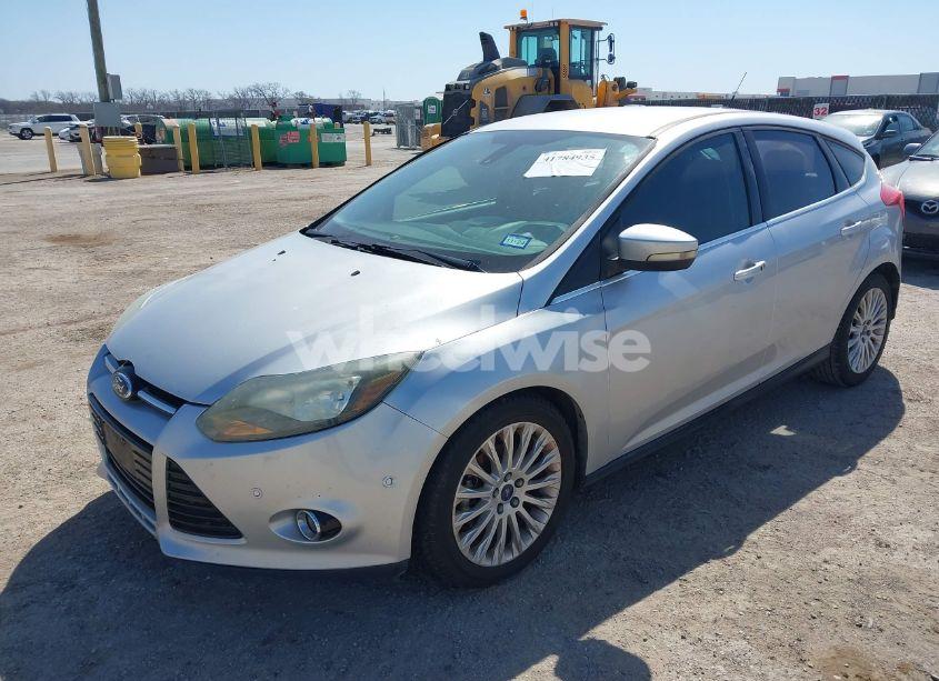 Photo 6 of 2012 Ford Focus TITANIUM (VIN 1FAHP3N20CL402944)