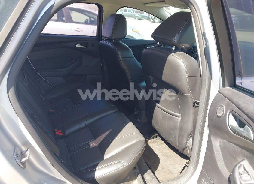 Photo 8 of 2012 Ford Focus TITANIUM (VIN 1FAHP3N20CL402944)