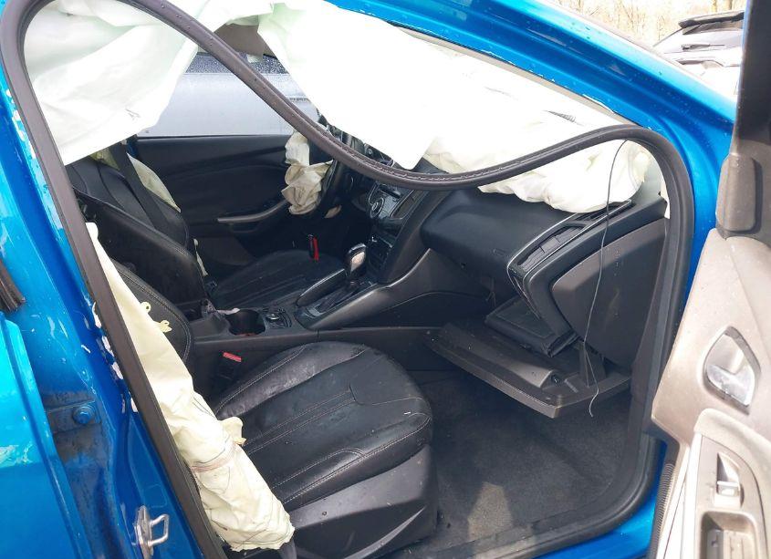 Photo 5 of 2012 Ford Focus TITANIUM (VIN 1FAHP3N21CL200128)