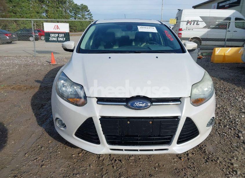 Photo 6 of 2012 Ford Focus TITANIUM (VIN 1FAHP3N21CL272141)