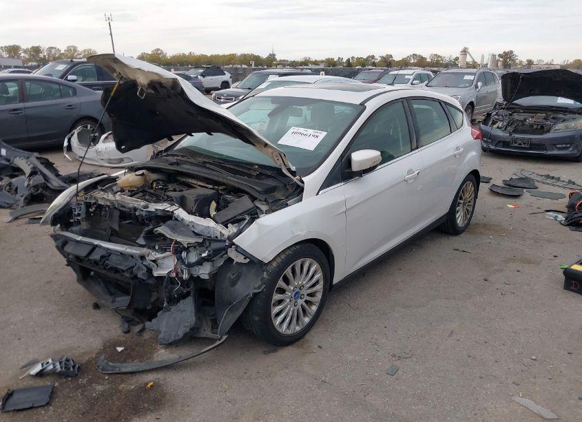 Photo 2 of 2012 Ford Focus TITANIUM (VIN 1FAHP3N21CL294771)