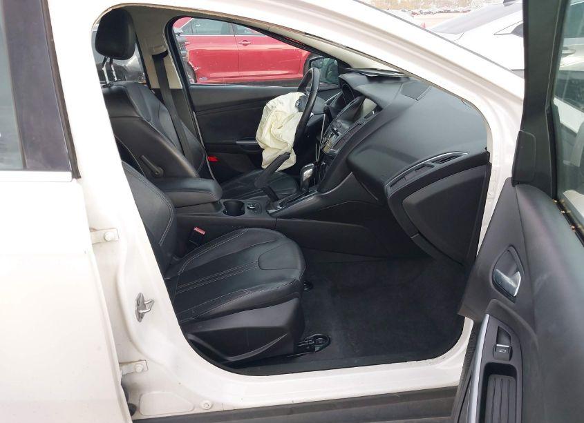 Photo 5 of 2012 Ford Focus TITANIUM (VIN 1FAHP3N21CL294771)