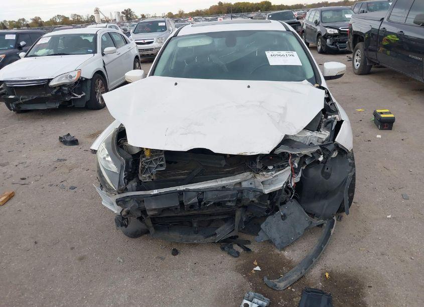 Photo 6 of 2012 Ford Focus TITANIUM (VIN 1FAHP3N21CL294771)