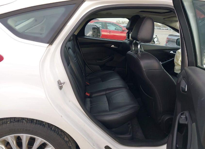 Photo 8 of 2012 Ford Focus TITANIUM (VIN 1FAHP3N21CL294771)